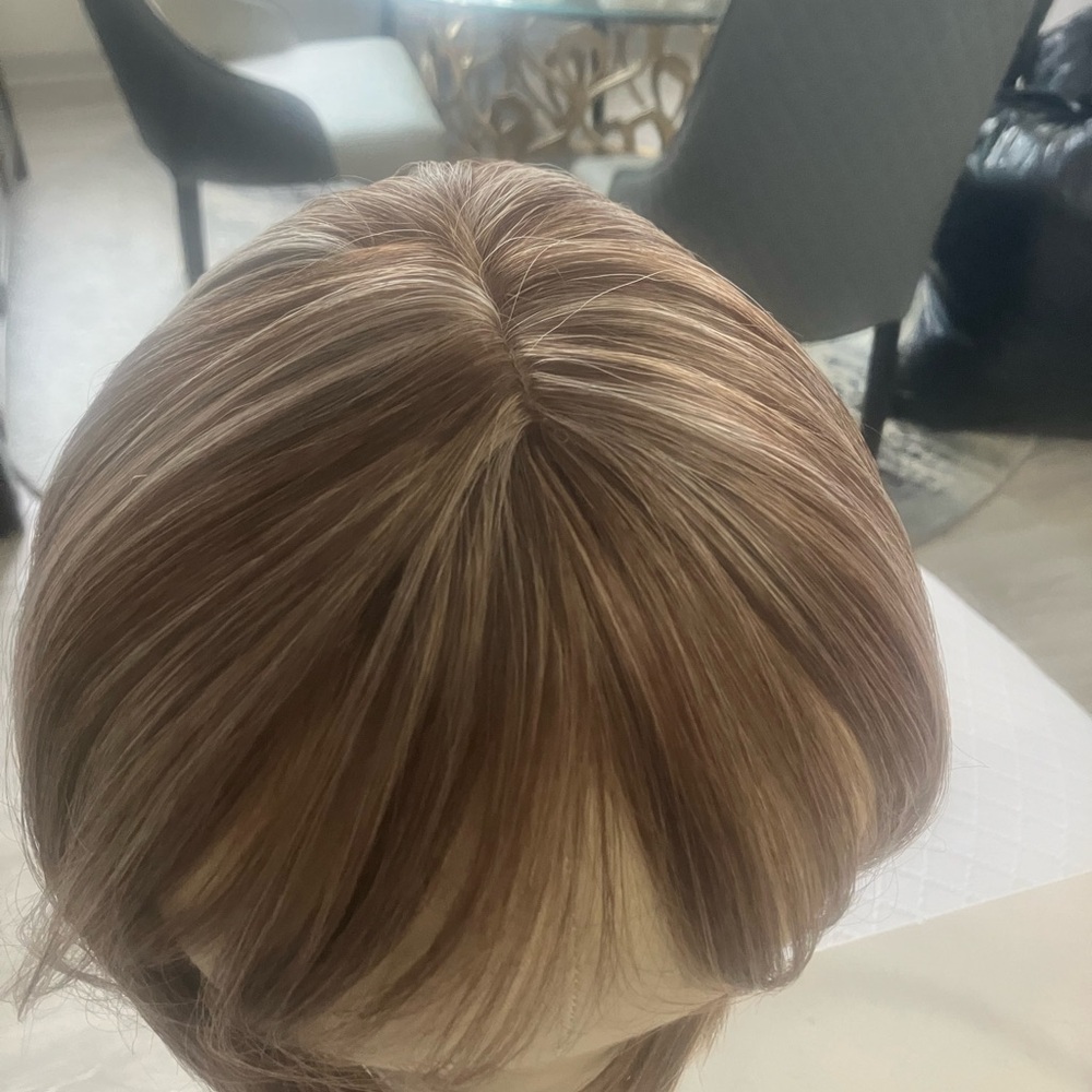 Highlights ash tone wig